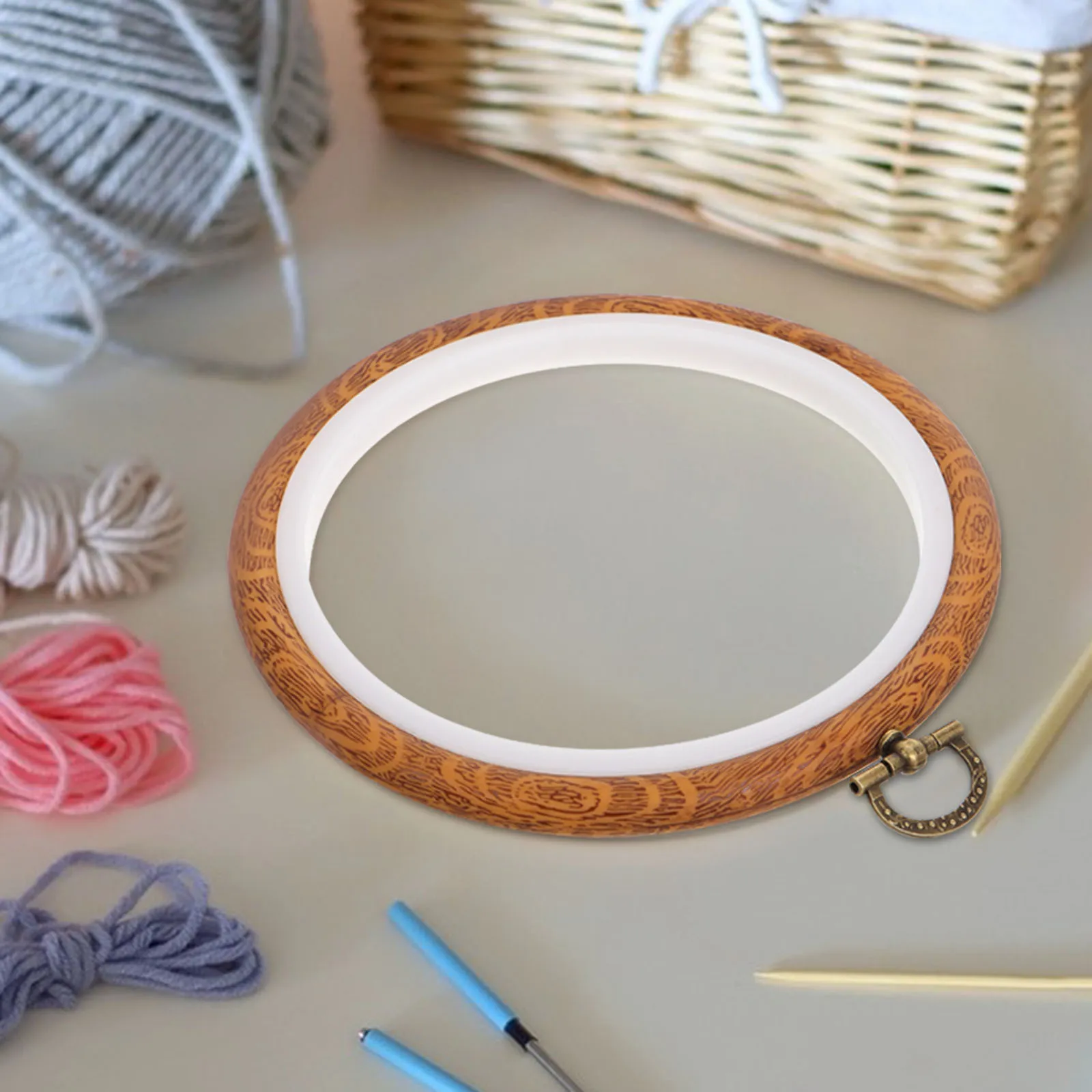 10Pcs Embroidery Hoops Cross Stitch Frame Portable DIY Handicraft Round Rings for Embroidery Craft Gift Display