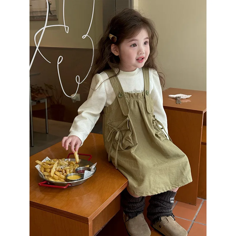 

Girls Suit 2024 Autumn New Childrens Wear Korean Girls Baby Sweet Cartoon Printed Round Neck Top Strap Skirt Two-piece Set