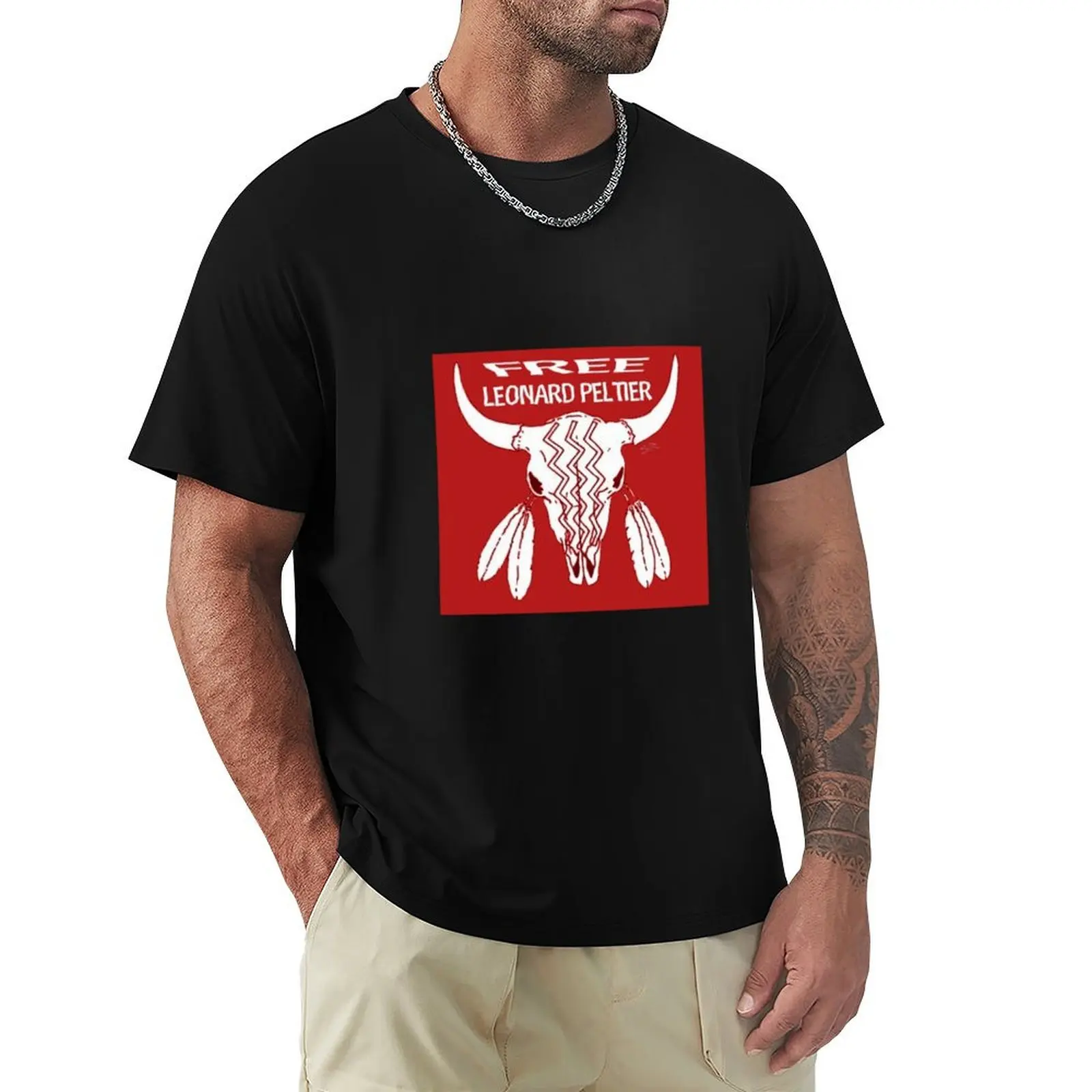Free Leonard Peltier T-Shirt Large Size Basic Casual T-Shirt