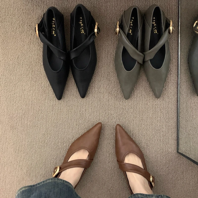 

SUOJIALUN Spring New Brand Women Flat Shoes Fashion Gold Buckle Ladies Mary Jane Shoes Soft Flat Heel Pointed Toe Single Shoes