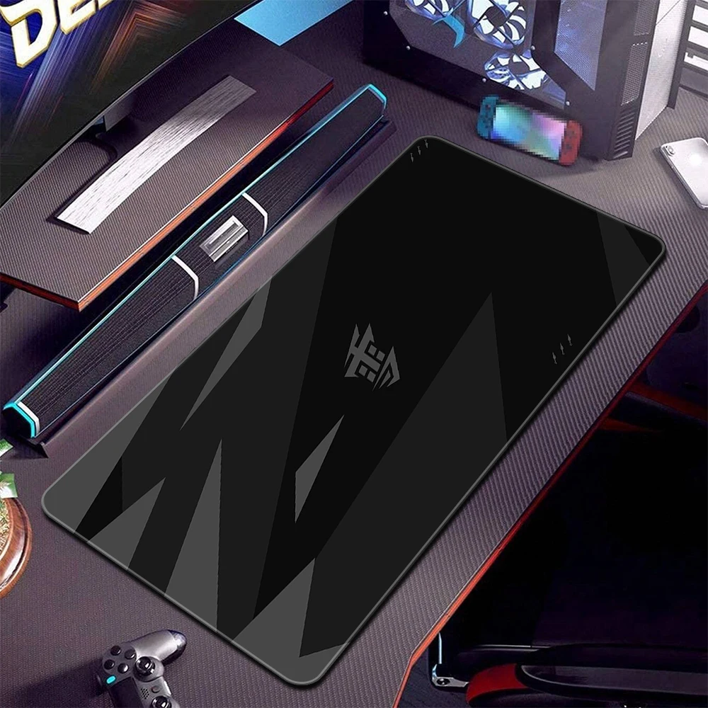 Imagem -01 - Yuki Objetivo-profissional Non-slip Gaming Mouse Pad pc Gamer Computador Mousepad Grande Tapete de Mesa de Borracha Teclado Escritório yuki objetivo profissional non slip gaming mouse pad pc gamer computador mousepad grande tapete de mesa de borracha teclado escritorio 01