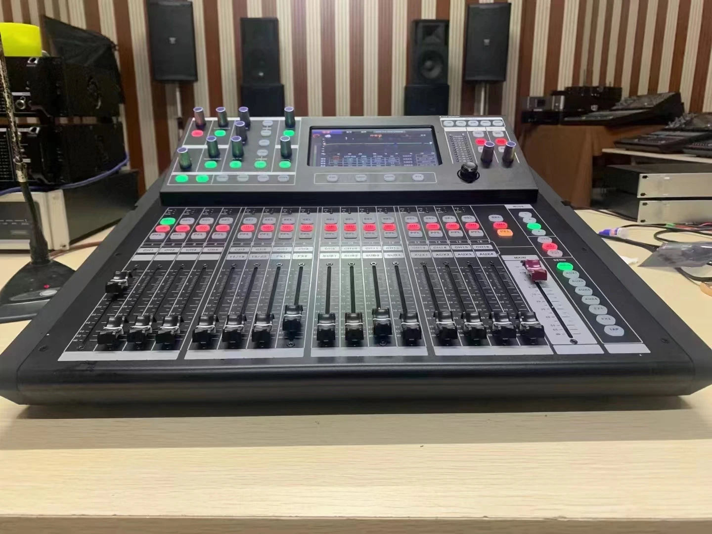 TX-20 Digital Live Mixer Console Profissional Áudio Vídeo e Iluminação AES DJ Sistema de Som Com Console de Efeitos DSP