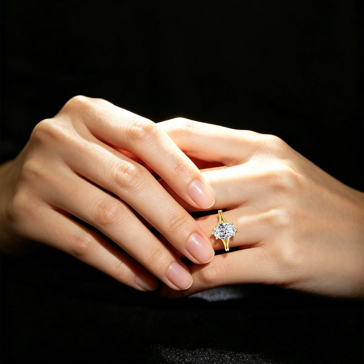 4,5 Karat oval geschliffener Moissanit-Verlobungsring für Damen, geteilter Schaft, 6-Krappen-Solitärring, 925er Sterlingsilber, Brautschmuck – Detail 7