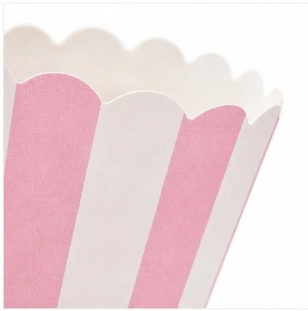 100Pcs Wave Shape Paper Baking Cups Small Heat-Resistant Cupcake Holders Disposable Elegant Design for Birthday Wedding Party