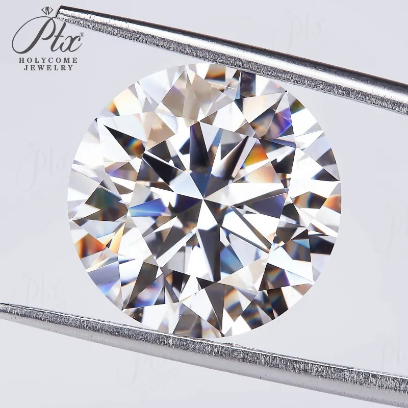 Thumbnail 2 - #2 Moissanites Comparison Guide