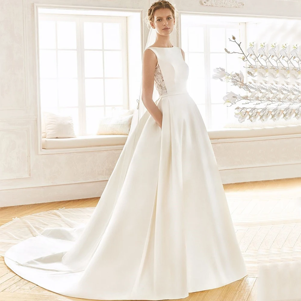 

Elegant Bride Wedding Dress Customized Scoop Neck Sleeveless Satin and Tulle Applique A-Line Sweep Train Pocket robe de mariée