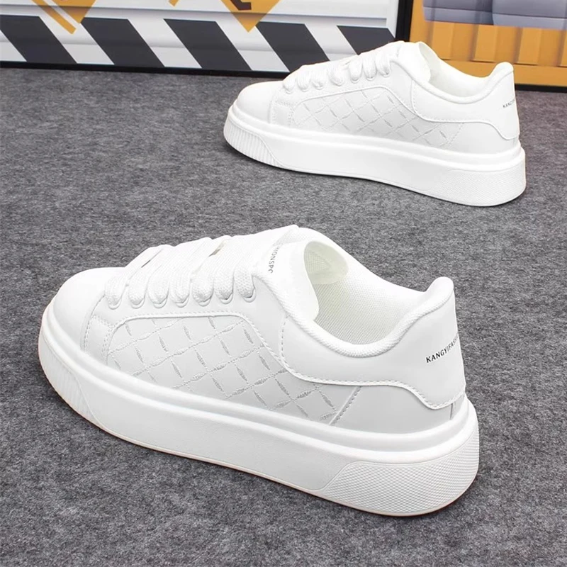 

2025 Men's Shoes White Shoes Inside Elevating Couple Board Shoes with Thick Soled Leather Casual Sports Shoes Student Shoes