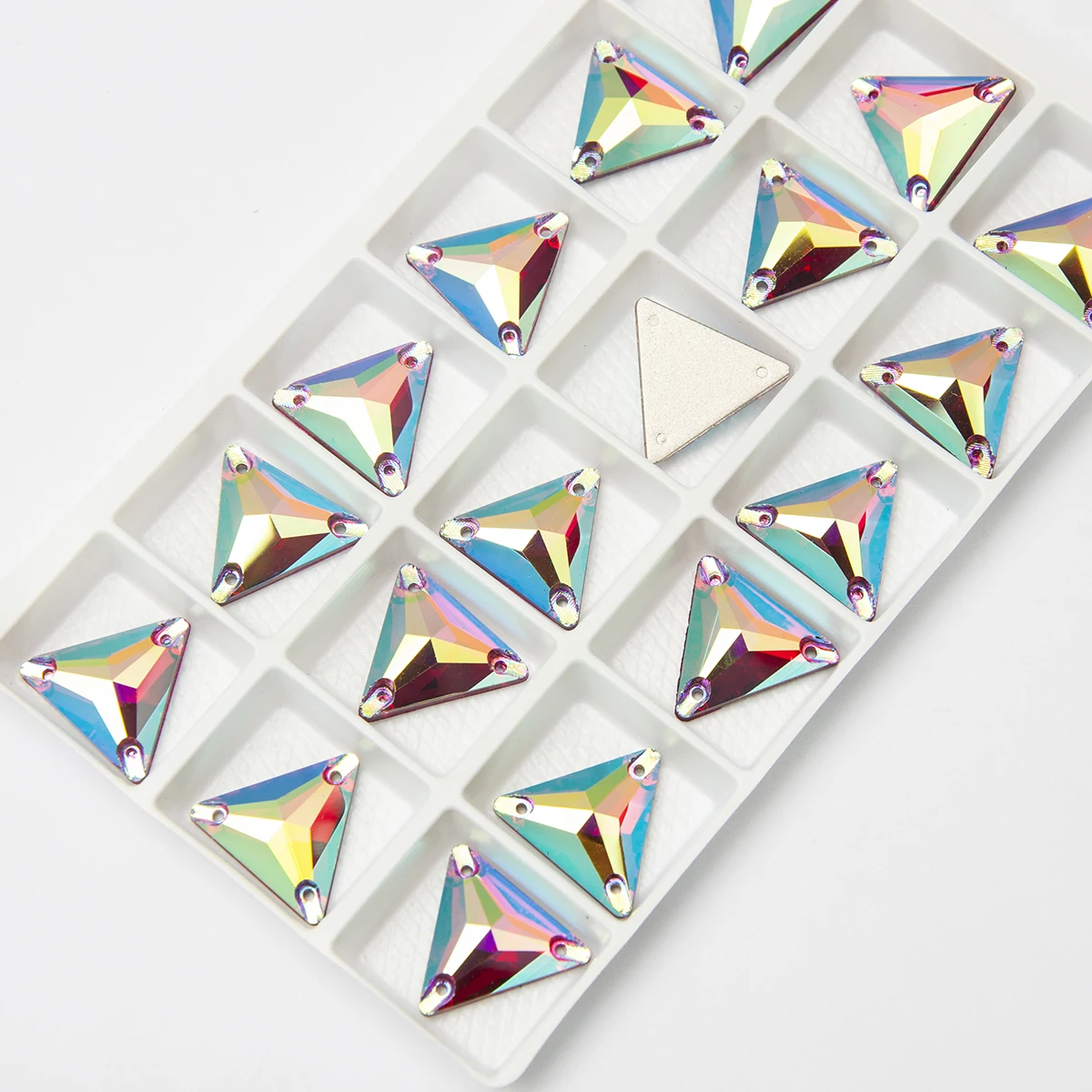 6A Klasse AB Strass Dreieckiger Flachboden-Kristall zum Aufnähen für Kleidungsstücke, Kleider, Modeschmuck-Accessoires – Detail 1