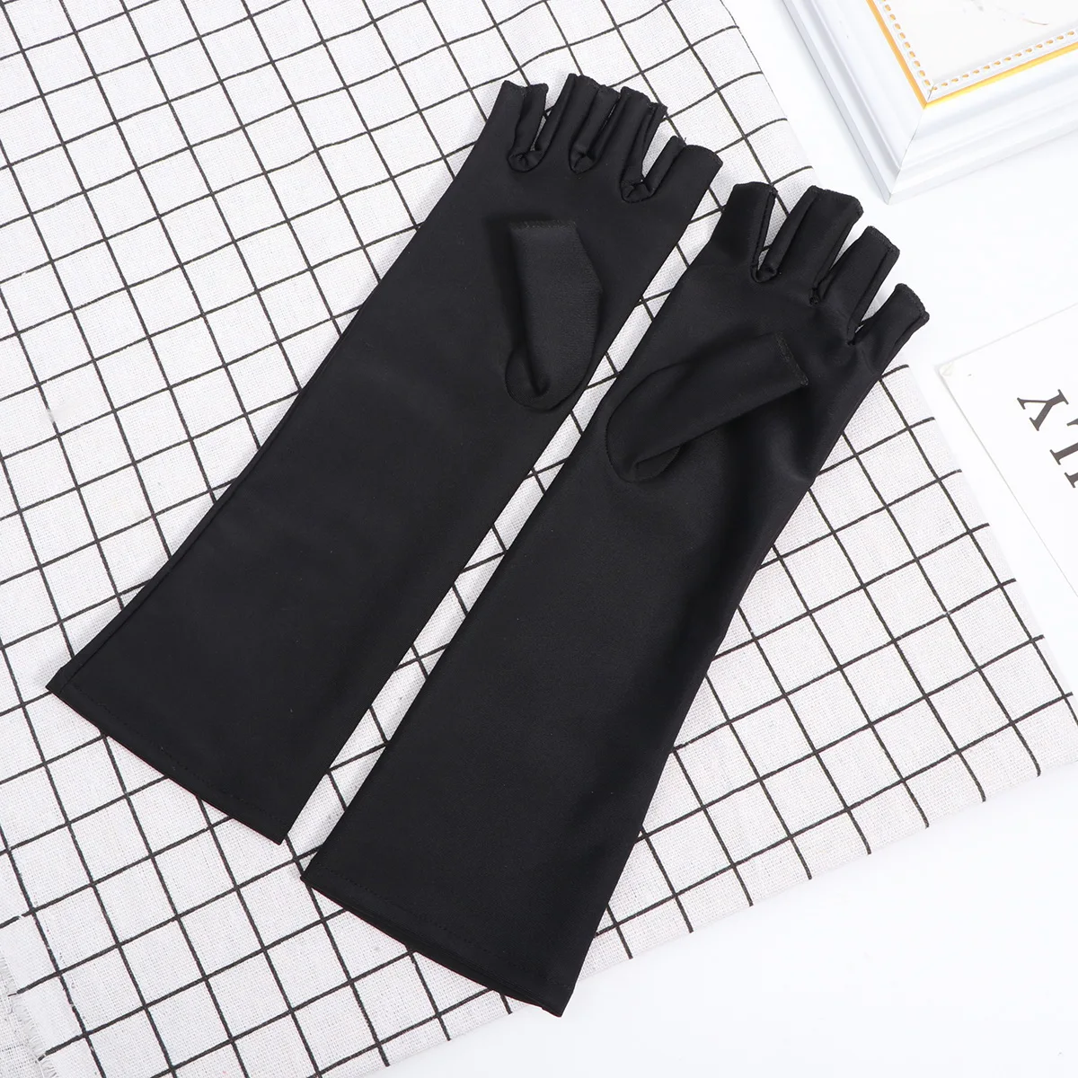 

Sun Protection Arm Sleeve Cooling Cuff Guard Women Sports Sleeve Ultraviolet Protector Durable Stretchy Easy Wash Dry Cycling