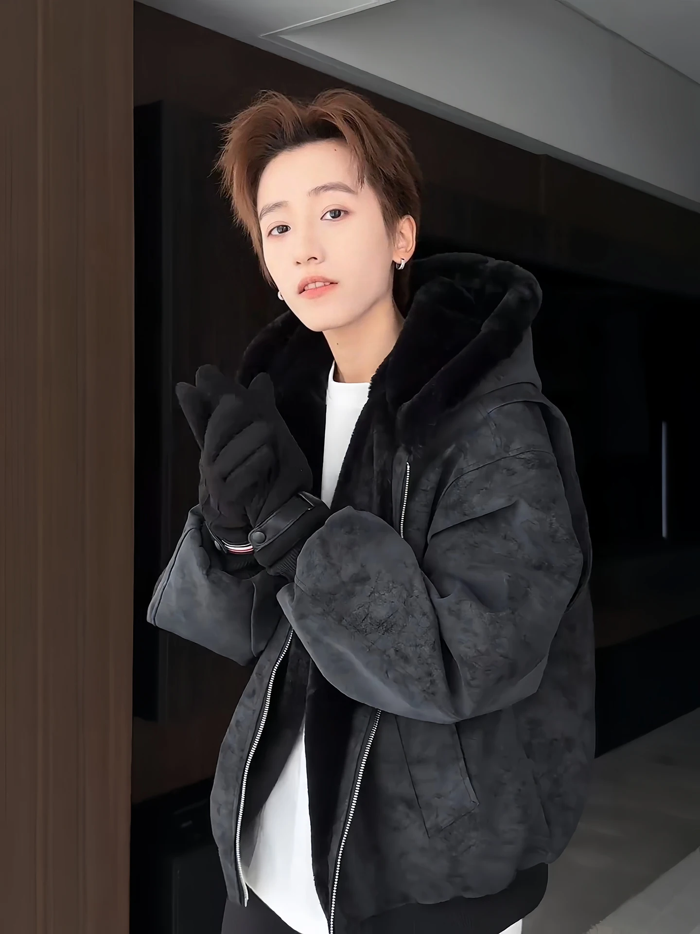 

Cleanfit Men's Thiened Fce Lined Lamb Velvet Cotton Jaet Bla Matte PU Leather Eagle Winter Warm Casual Coat