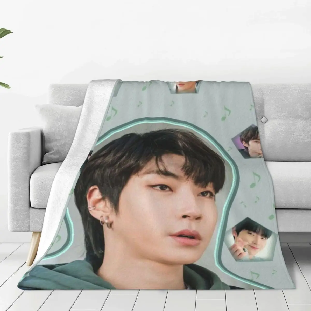 Hwang In Yeop blankets Warm Flange blankets Soft and comfortable blanket picnic blanket birthday gift