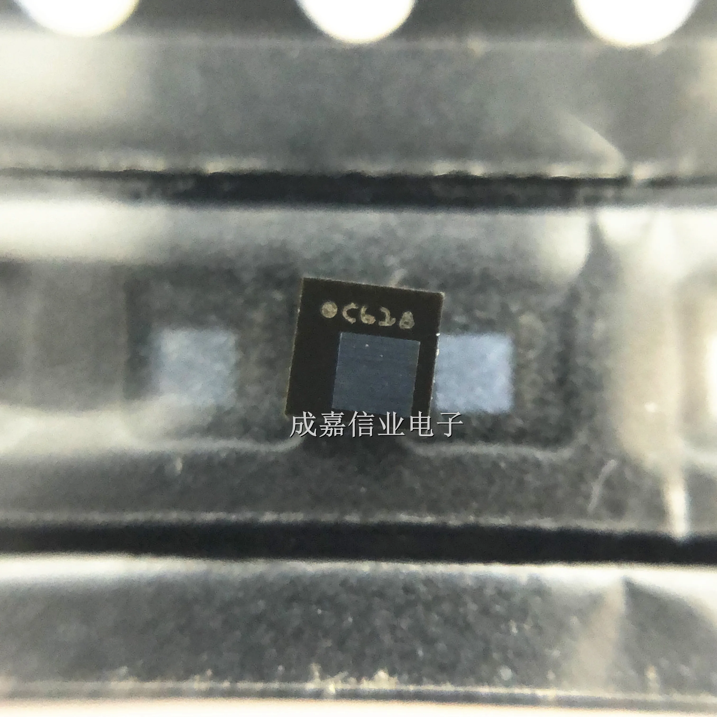 10pcs-lot-lps22hbtr-hlga-10-board-mount-pressure-sensors-26kpa-to-126kpa-i2c-spi-17v-to-36-v