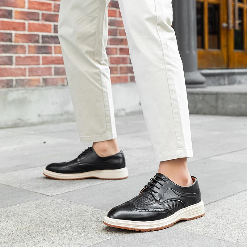 

Fashion Lightweight Versatile Commuting Men's Casual Shoes Branded Business Leather Shoes Quality Anti Slip Sports Oxford Shoes