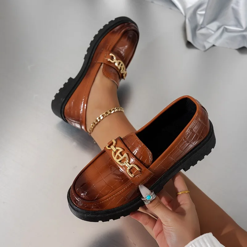 

Новые женские мюли-лоферы на платформе 2026 года, повседневные туфли без застежек в английском стиле, коричневые, модные кожаные туфли