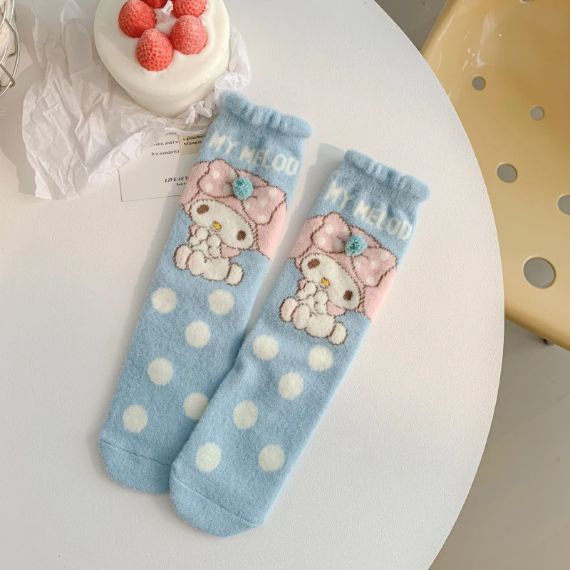 جوارب سانريو كورومي للنساء، نمط منتصف الساق، قطيفة سميكة دافئة منفوشة، صوف مرجاني لطيف، جوارب منزلية للنوم في الشتاء والخريف #3