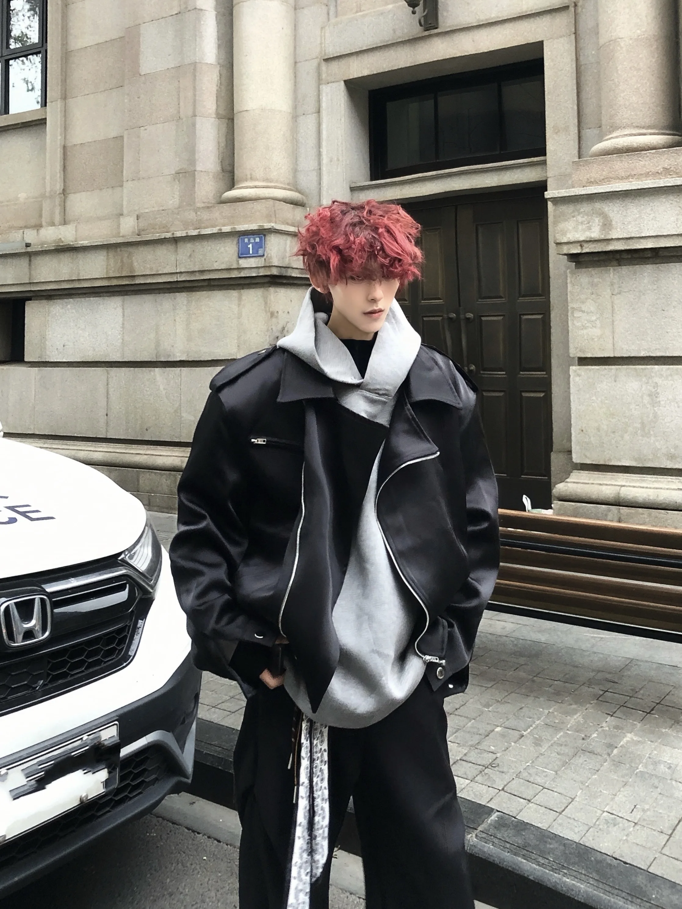 

HANYARTN Оригинальная высококачественная мужская куртка с молнией и наплечными вставками, укороченная, деконструированная, из хлопка, без меха