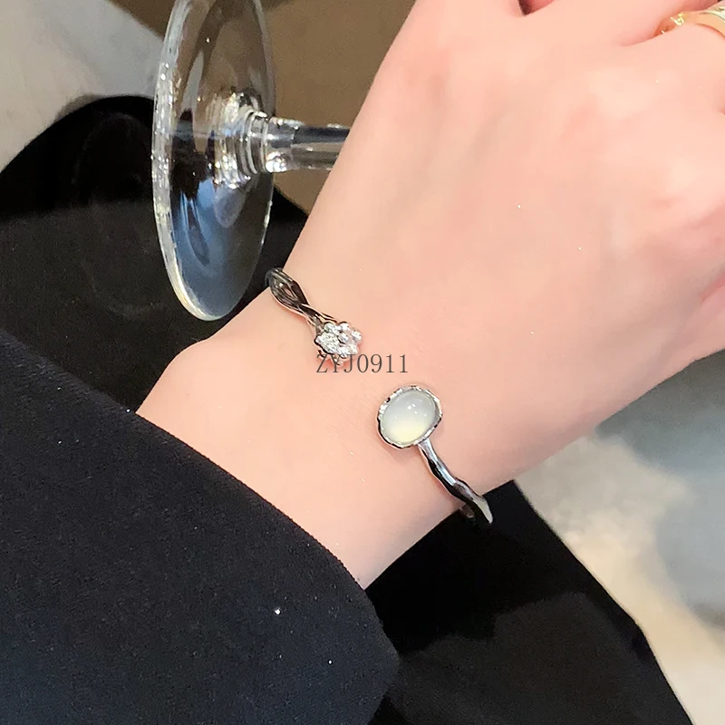 Silver Flower Moonstone Bracelet Girls' New Plain Ring Bracelet Light Luxury Niche Exquisite Bracelet Jewelry