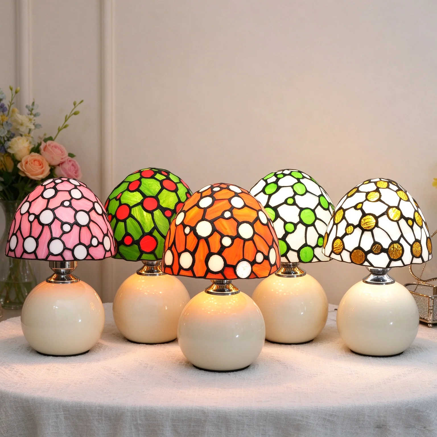 Modern Mushroom Small Vintage Table Lamp for Bedroom Nightstand, Stained Glass Bedside Lamp Aesthetic Home Decor for Living Room