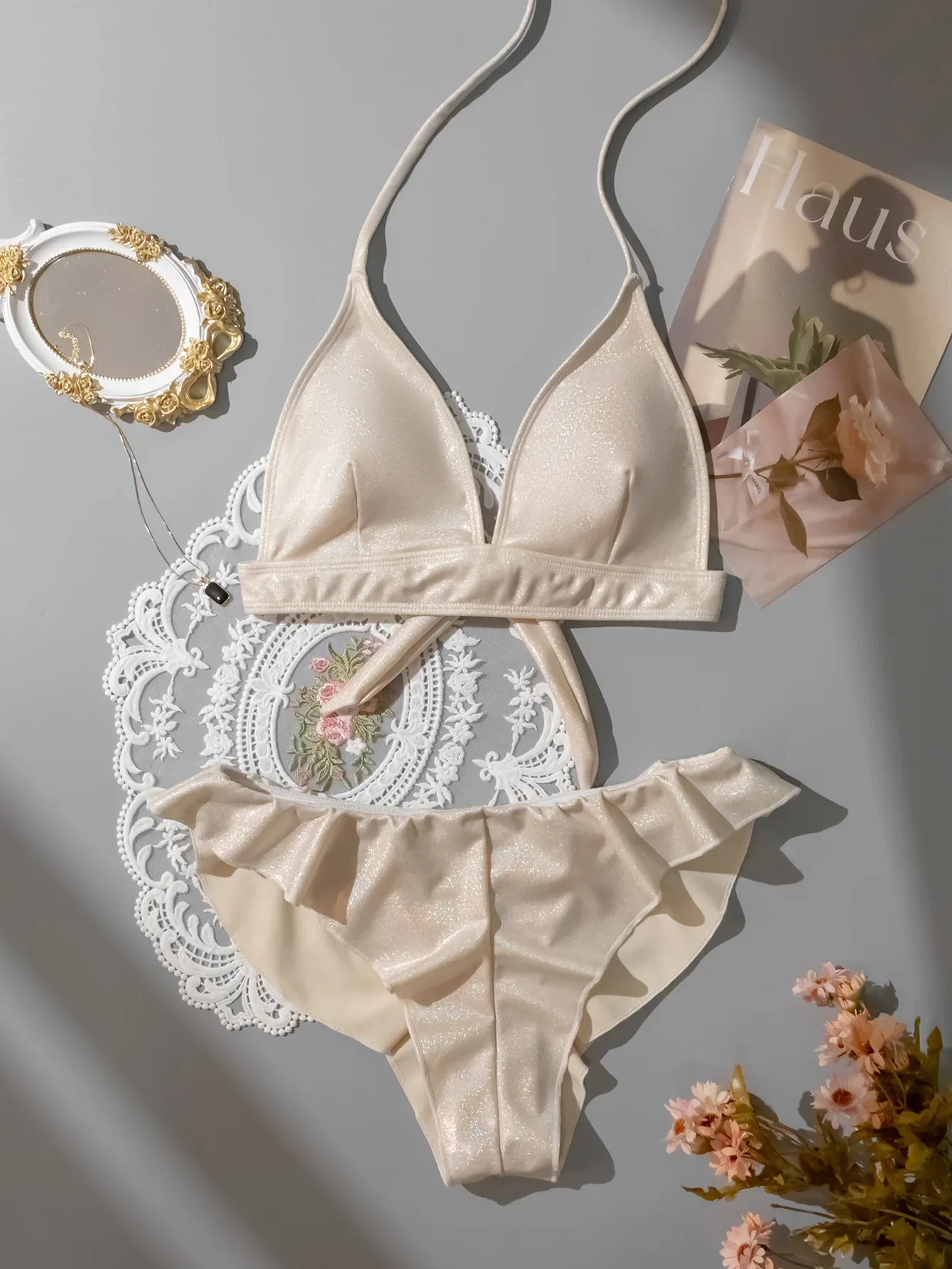 

Sexy Glitter Shinny Halter Ruffles Bikinis Sets Two Pieces Padded Back Tie Thong Swimwear Female Bathing Suit Swimsuit Biquini