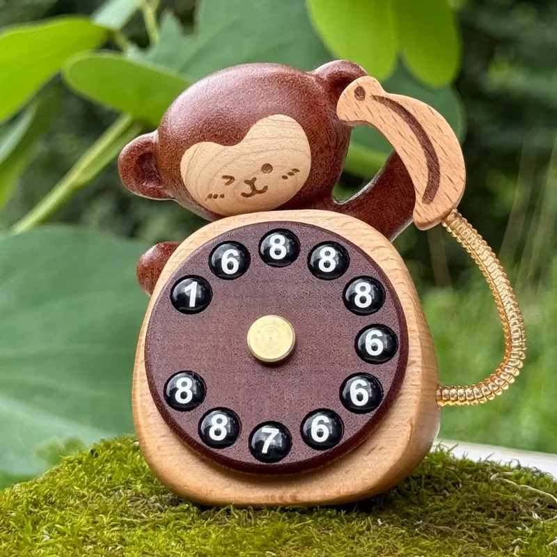 Creative Wooden Monkey Car Phone Holder Parking Number Plate Stand Cute Animal Dashboard Ornament Auto Interior Decor Gift