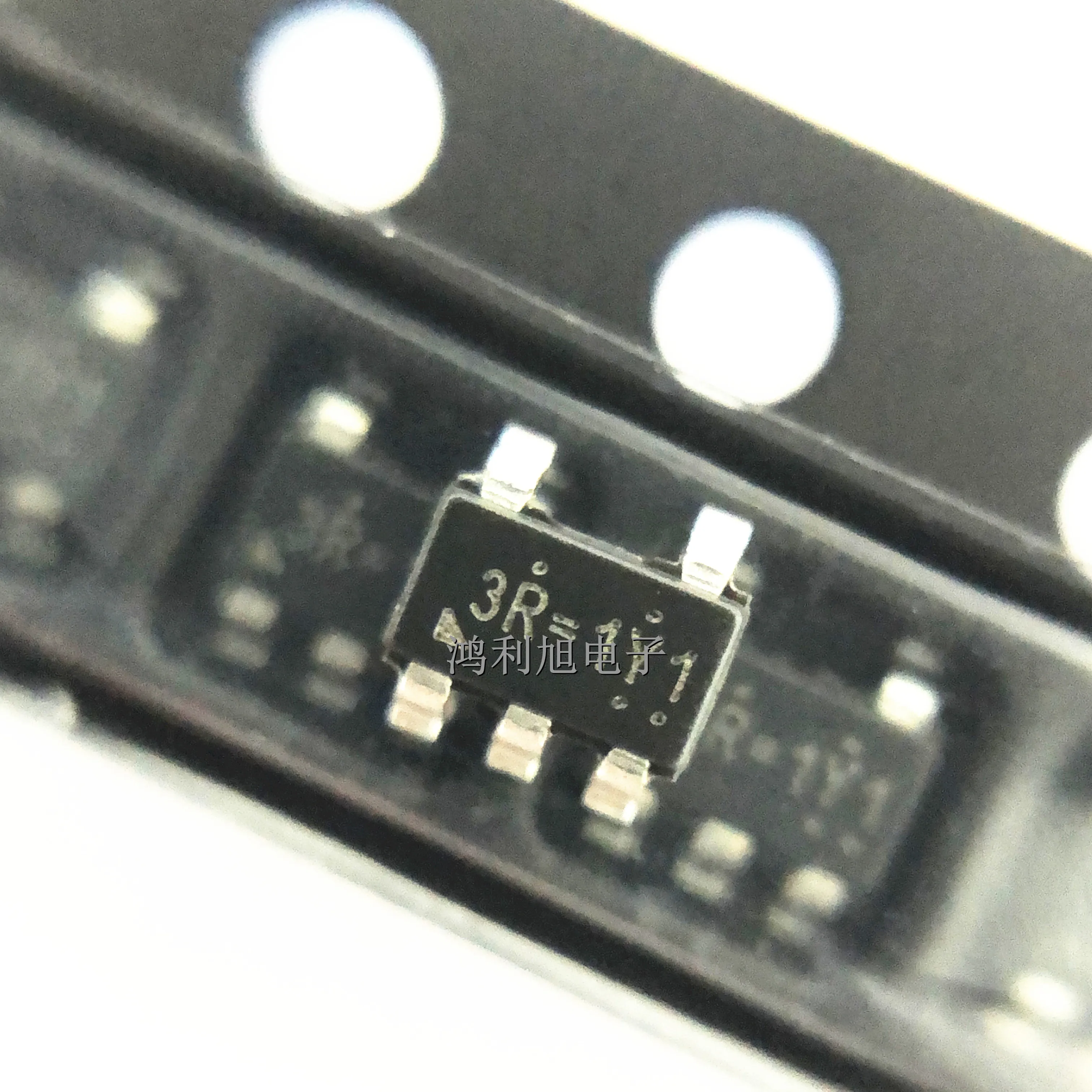 20pcs/Lot RT9080N-08GJ5 TSOT-23-5 MARKING;3R= LDO Voltage Regulators 2 A IQ, 600mA Low-Dropout Linear Regulator