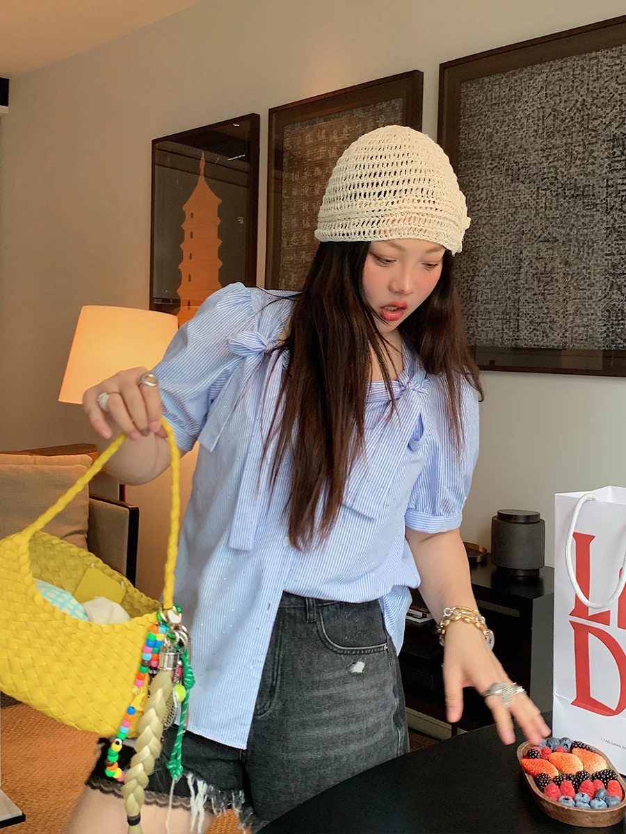 

Уникальная женская рубашка с узловым узором и полосками, свободного кроя, с коротким рукавом, летняя, новая, в стиле Gold DaZhi, повседневная, для работы, в стиле кэжуал.