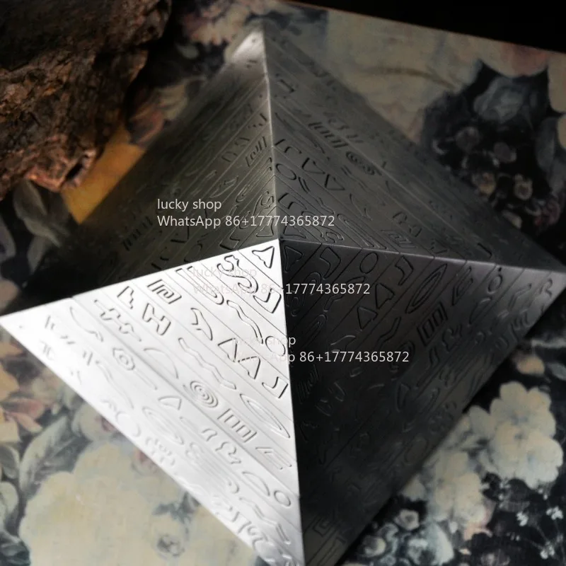 Pyramid Vintage Home Large Ashtray with Lid Creative Personality Trend Multifunctional Fashion Boys Gifts
