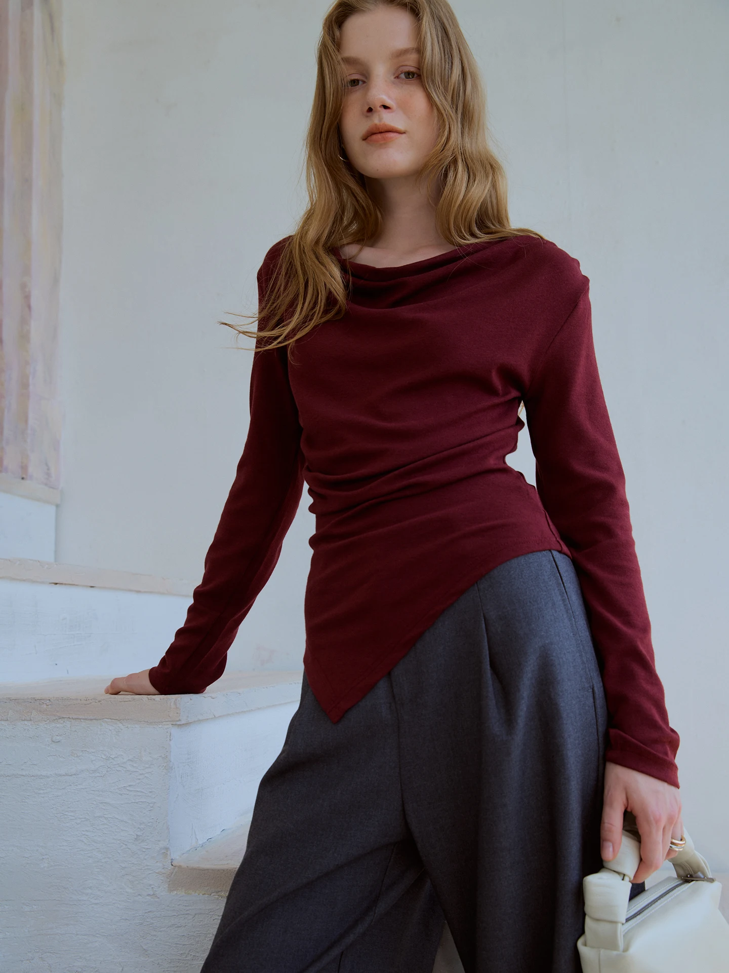 

Удобная женская футболка с длинным рукавом, облегающая, с нежным дизайном, из эластичной хлопковой смесовой ткани, для ранней весны, доступно 6 цветов