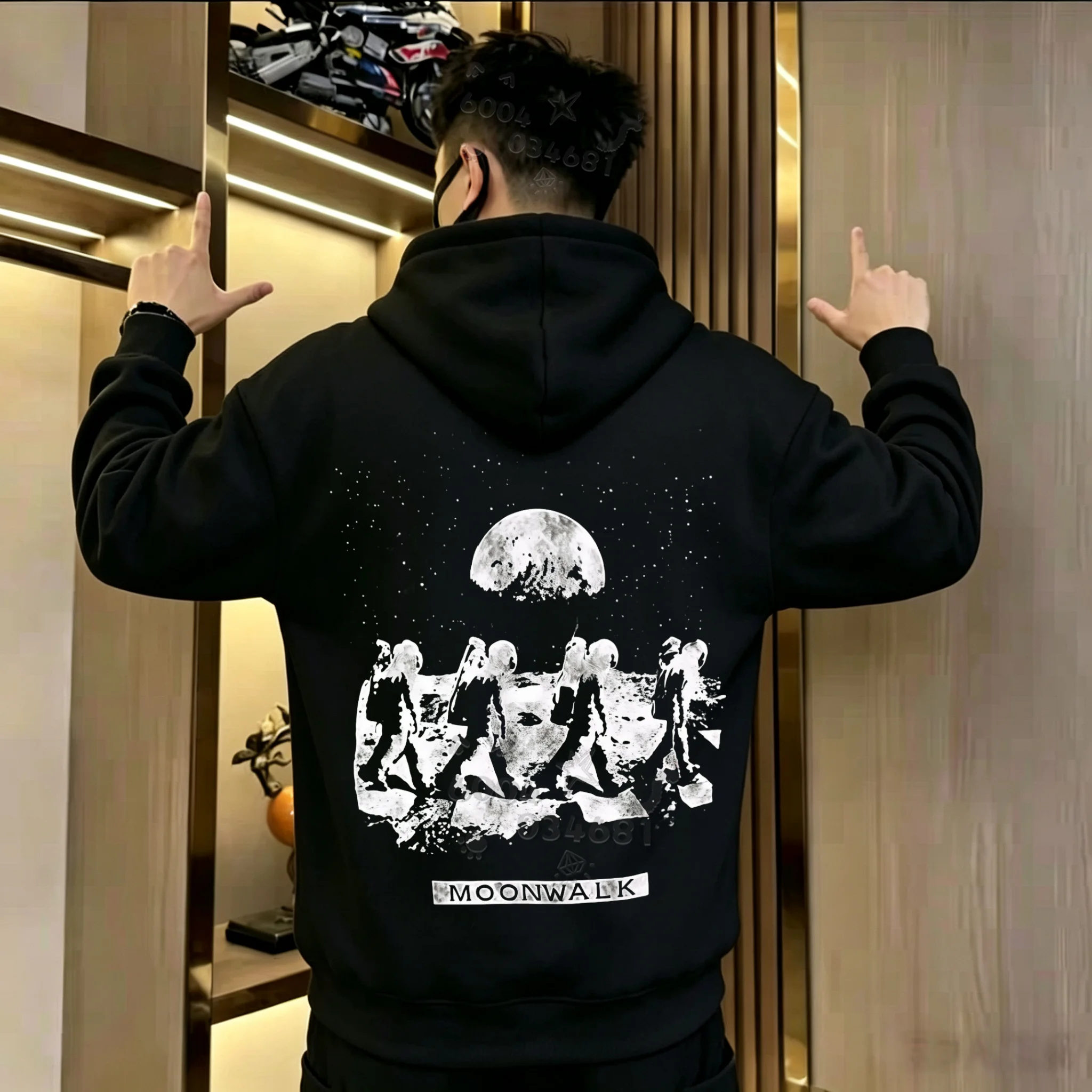Latest model Vintage Moonwalk Astronaut Space Print Hoodie Aesthetic Loose Long Sleeve Hooded Sweatshirt Autumn Streetwear