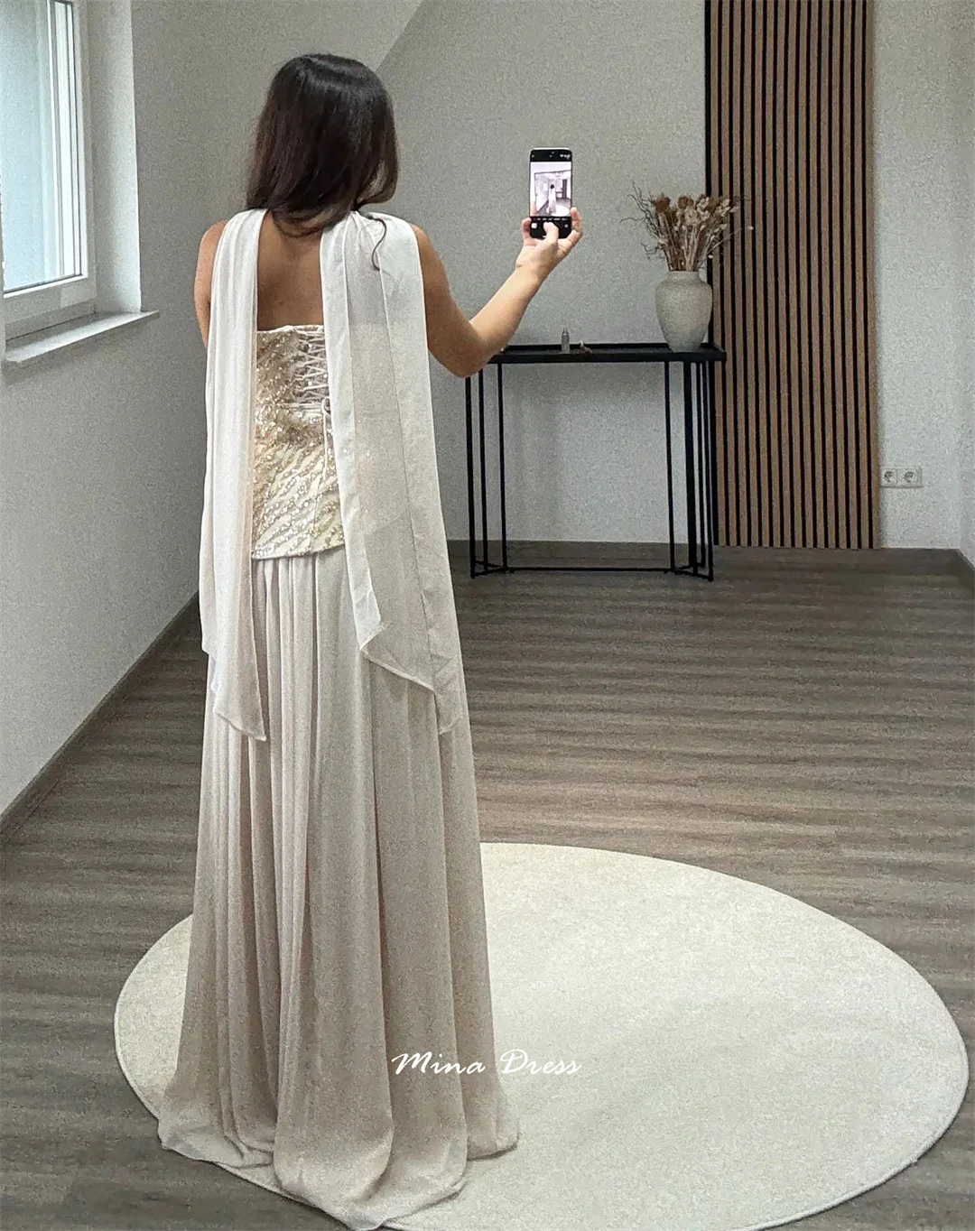 Mina Maßgeschneidertes lila arabisches Abendkleid Luxus elegante Partykleider Frau Schal Tube Top formelle Anlässe Kleider Perlen Abschlussball