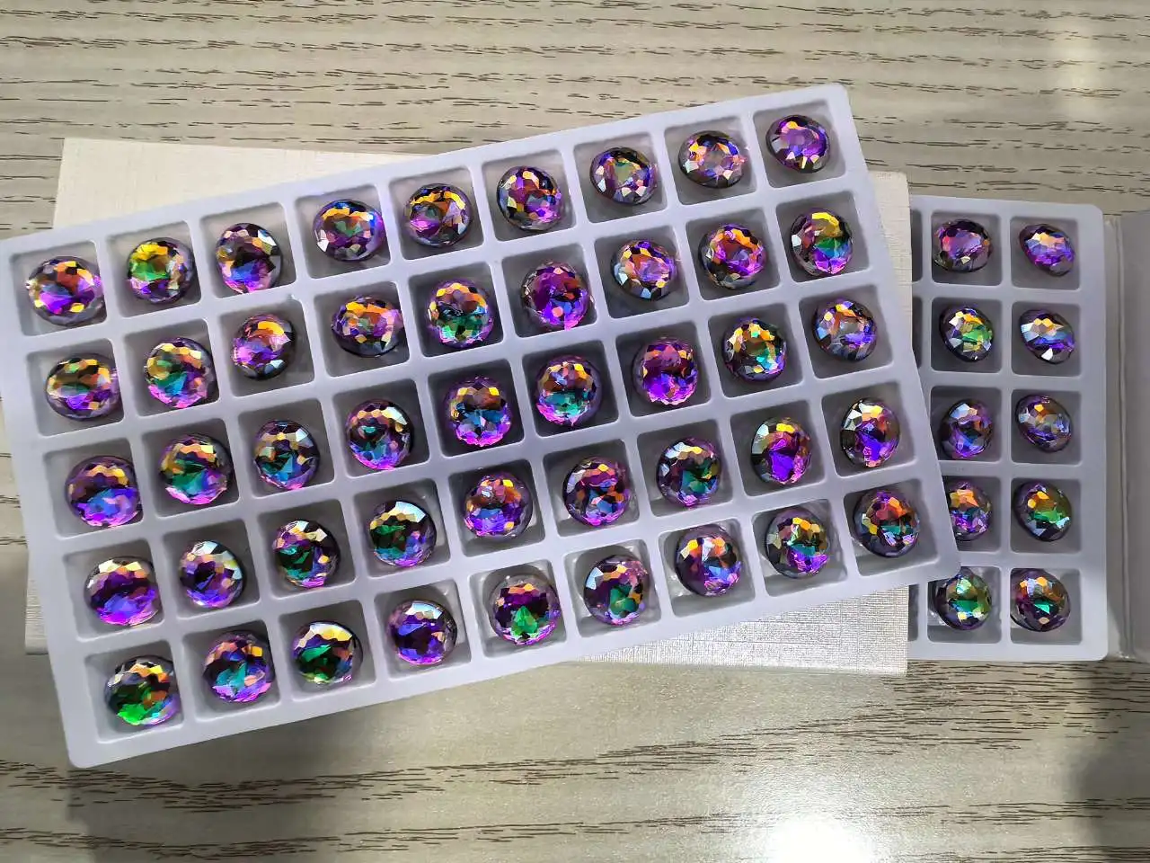 Rivoli Rhinestone Crystal Pointback Gems Crafts Bulk Round Beards for Jewelry Glue Rhinestone Applique for Women Fancy Stone