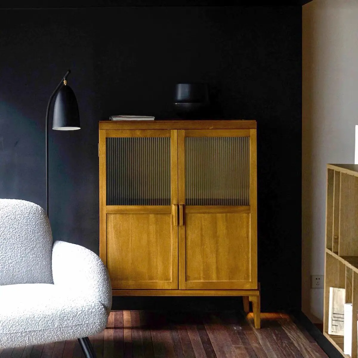 DSA floor-to-ceiling dining side cabinet glass double-door storage cabinet B & B coffee shop storage side cabinet