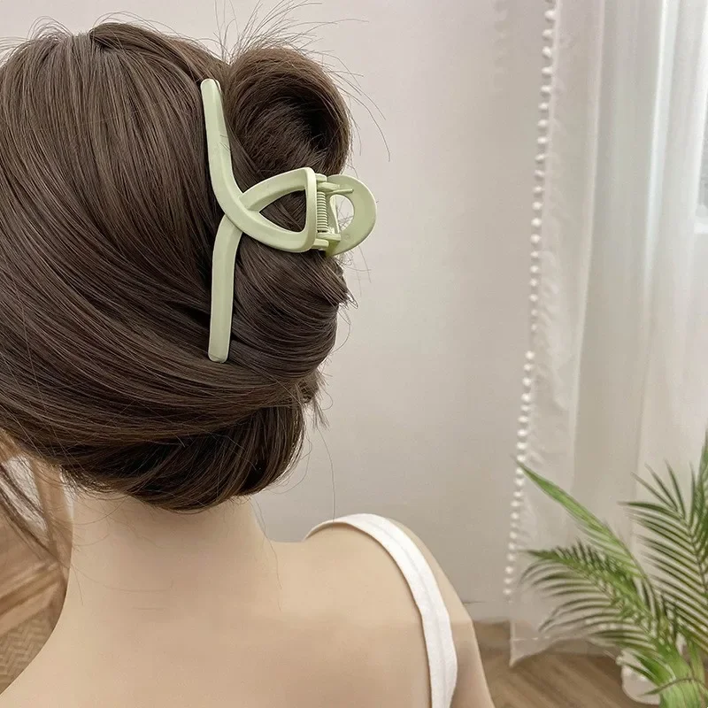 Charm Women Vintage Matte Candy Color Hair Pin ForWomen Elegant Rectangular Back Head Shark Hair Clip Fashion Hair Acceessories