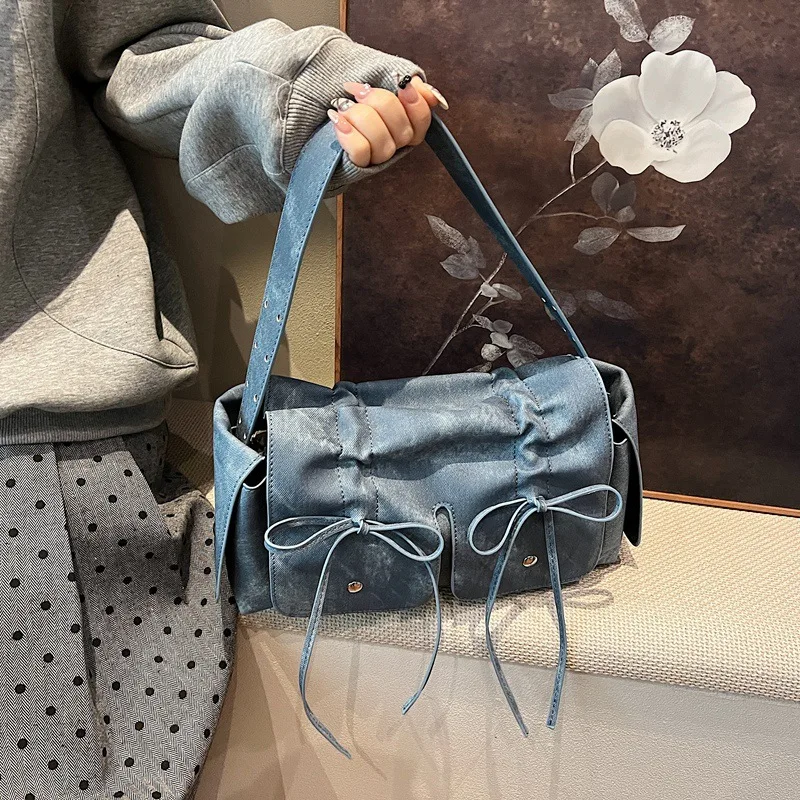 

Trendy Girl's Korean Fashion Handbag Multi-Pocket Belted Pleated High-End Feel Single Shoulder Clutch Bag