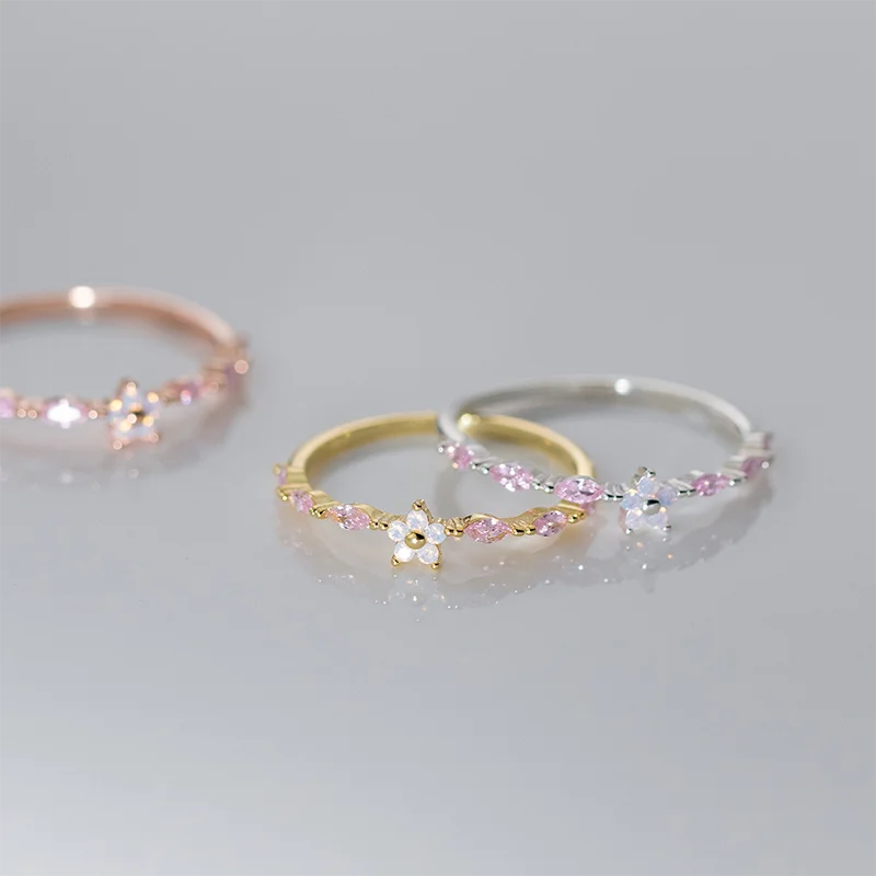 KAMIRA 925 Sterling Silver Sweet Flower Zircon Rings for Women Banquet Fashion Elegant Romantic Wedding Jewelry Anniversary Gift