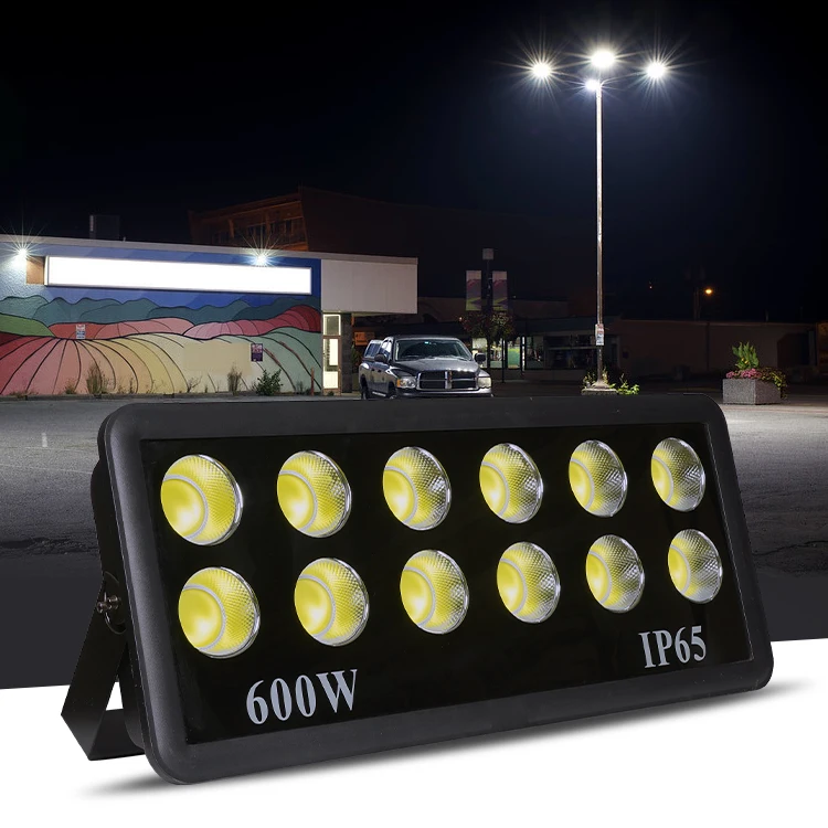 Venta al por mayor Mejor precio 6500K Ip66 50W 100W 150W 200W 300W 400W 500W 600 reflector de aluminio reflector Led para estadio al aire libre