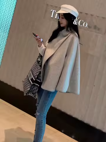 Fashionable Woolen Short Poncho Coat for Women Lapel Solid Color Cashmere Short Ponchos Casacos Feminino Womens Clothing