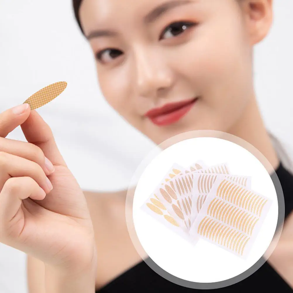 40 Sheets Double Eyelid Tape Invisible Thin Soft Adhesive Eyelid Sticker Easy Application for Beginners Professionals Home Salon