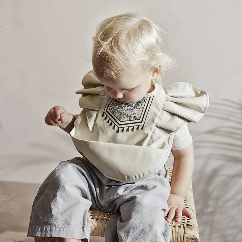 

Baby Bib INS Nordic Style Anti-Spill Bib Suitable for Girls and Boys Waterproof and Easy To Clean Cute Elephant Bib Baby Bibs
