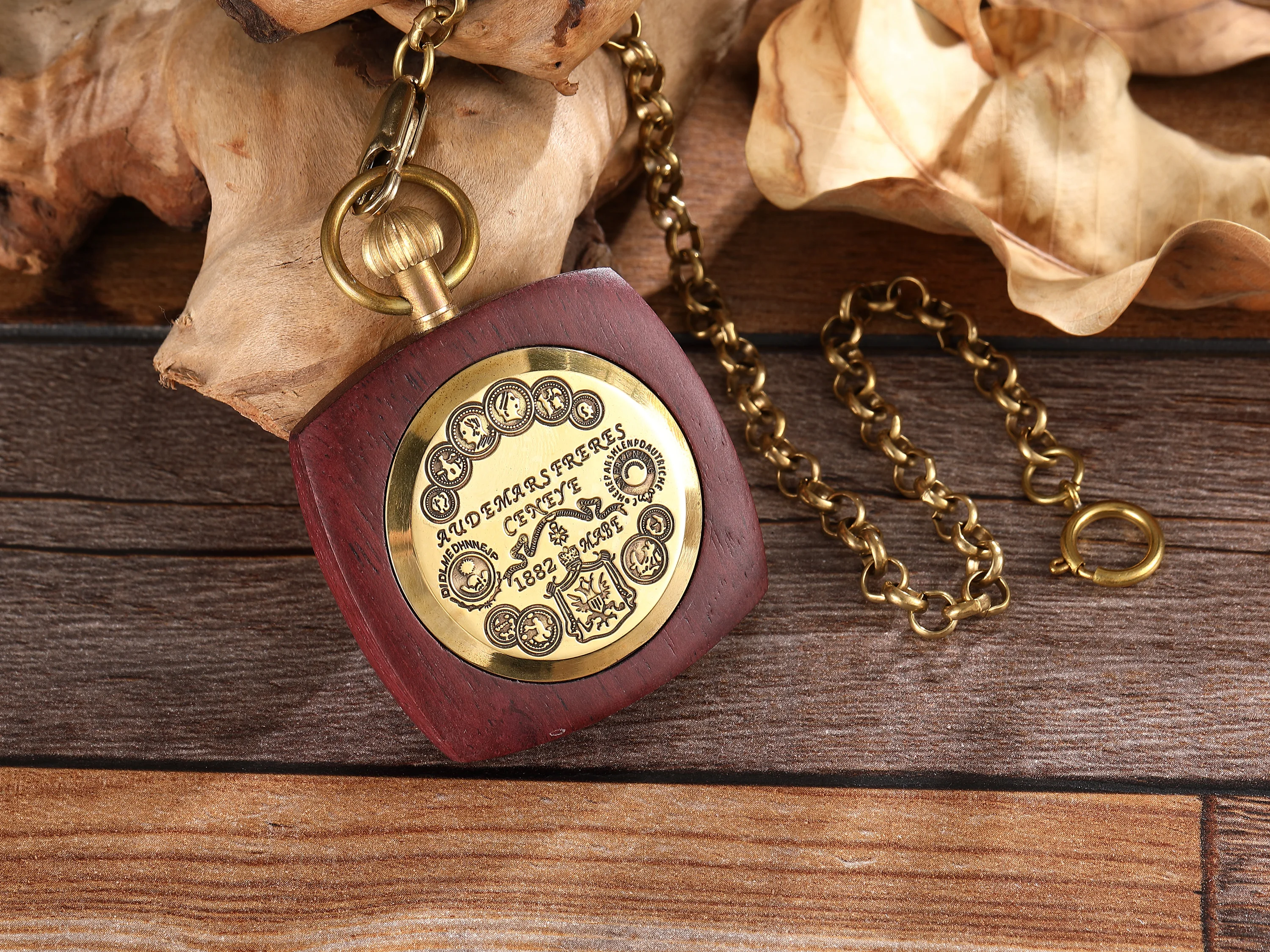 Retro Unique Royal Red Wooden Bamboo Hand Winding Mechanical Pocket Watch Square Dial with Gold Chain Men Hour Clock Gifts 2023