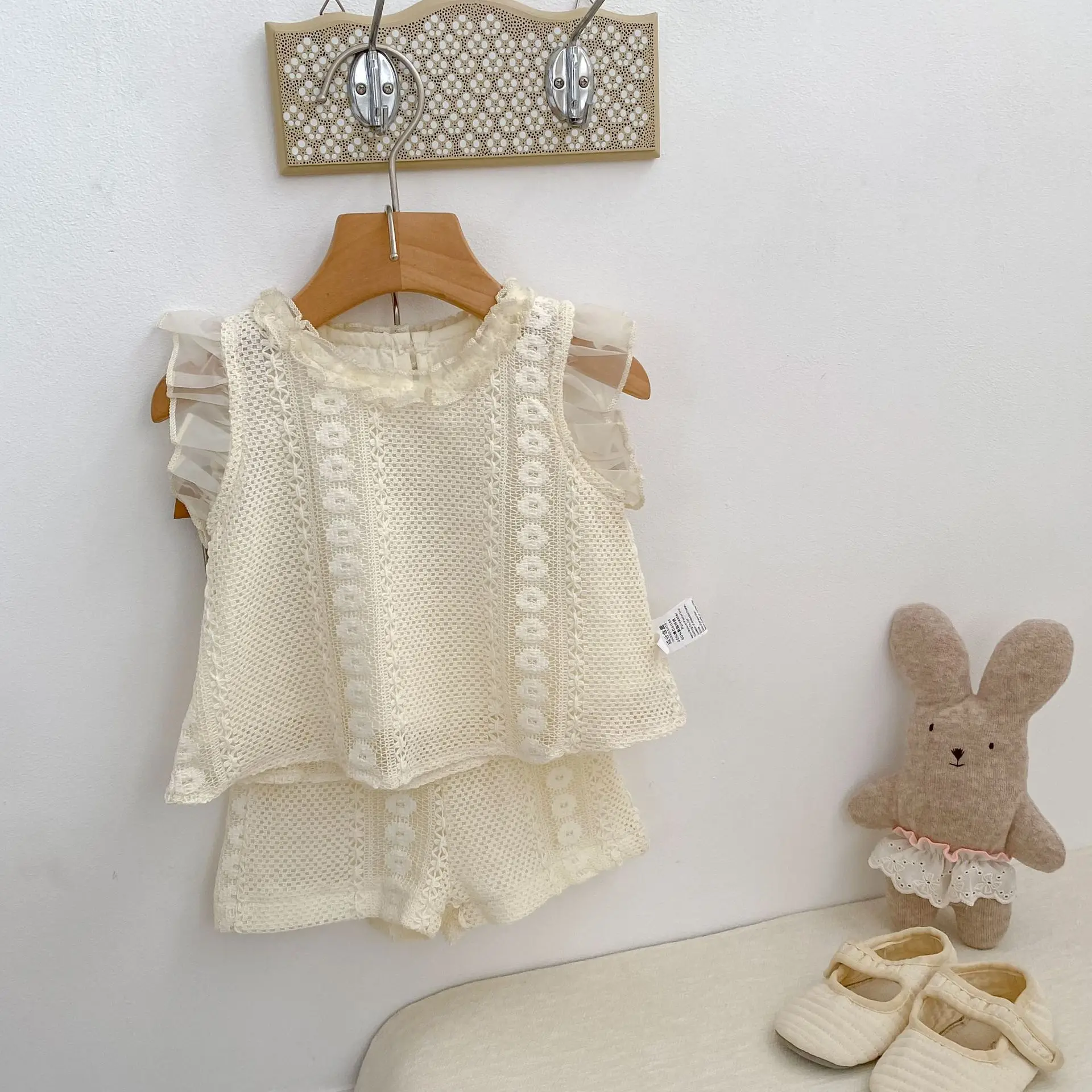 

2026 Summer New Baby Sleeveless Clothes Set Infant Girl Cute Lace Vest Hollow Out 2pcs Suit Thin Cotton Toddler Solid Outfits