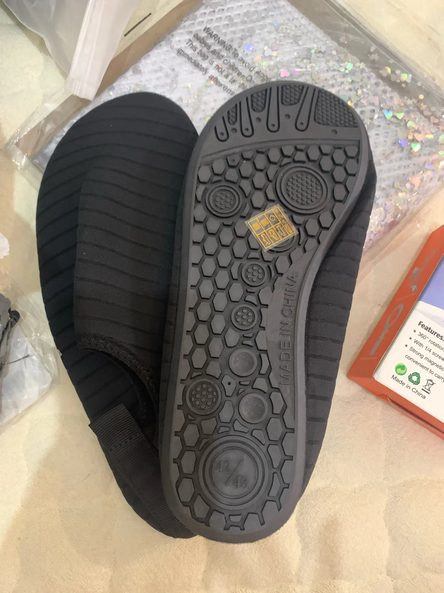 Men Women Water Sports Barefoot Aqua Shoes Unisex Swimming Outdoor Beach Shoes Gym Running Shoes Kids Sneakers Yoga Footwear photo review