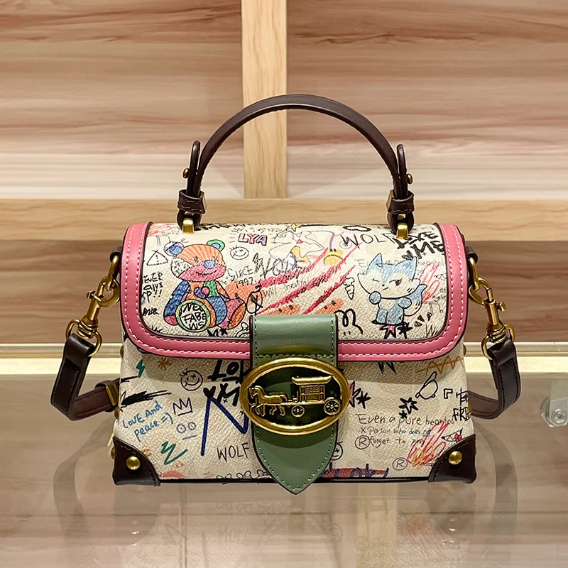 

Стильная компактная дизайнерская сумка для подгузников для женщин, роскошная вместительная сумка-тоут, элегантная кожаная сумка через плечо, стильная сумка для переноски.