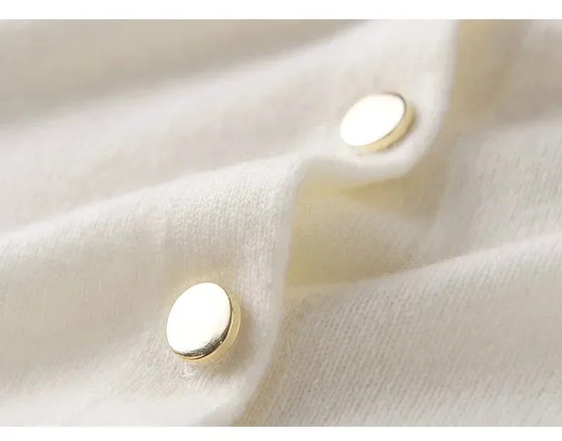 zjaiss Einfarbiger Warmer Strickumhang mit Seitenknöpfen 2026 Neuer Herbst-Winter-Damen-Poncho aus Reinkaschmir als Oberbekleidung – Detail 12