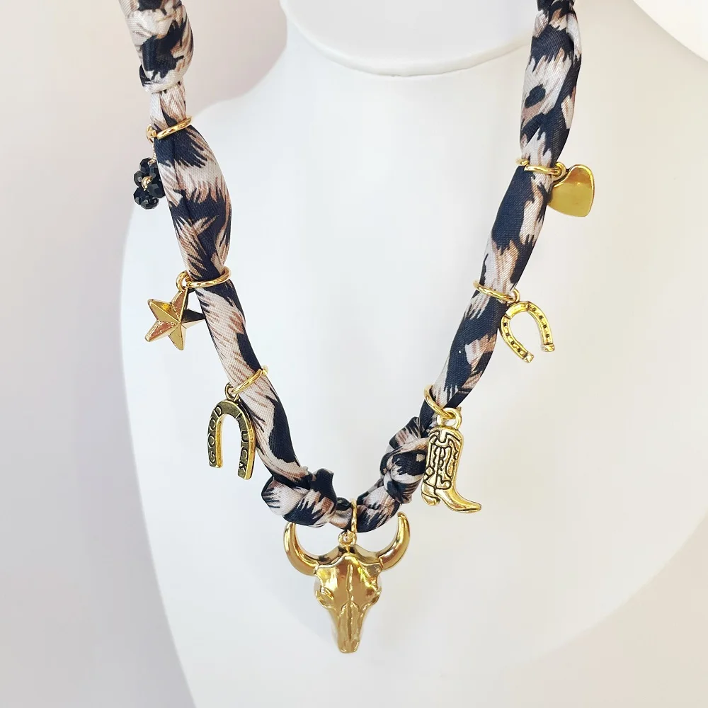 16 Styles Women's Handmade Bandana Necklace with Boots Hearts Flowers Cherry Bears Enamel Charms Adjustable Chocker