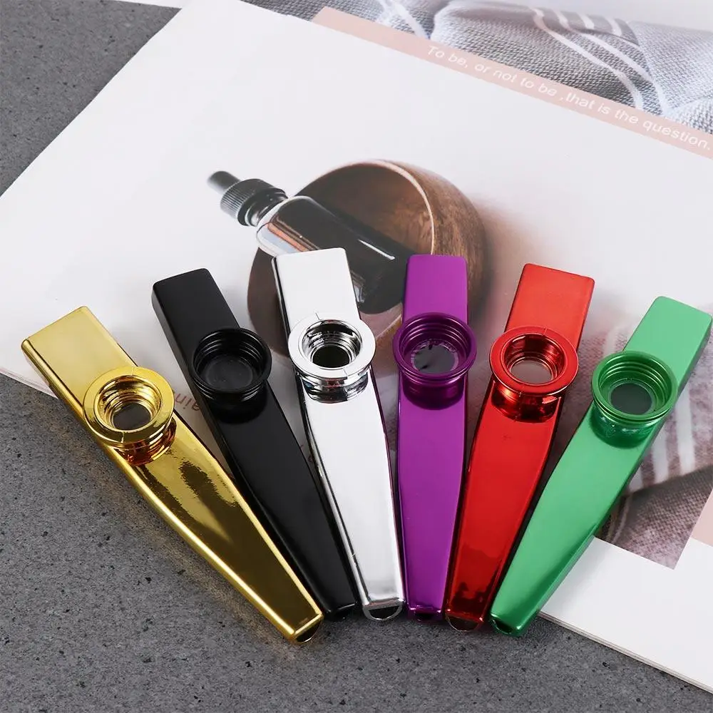 Gli strumenti Kazoo in metallo in lega di alluminio imparano facilmente strumenti musicali flute Multi colori durevoli bocca a diaframma Kazoos