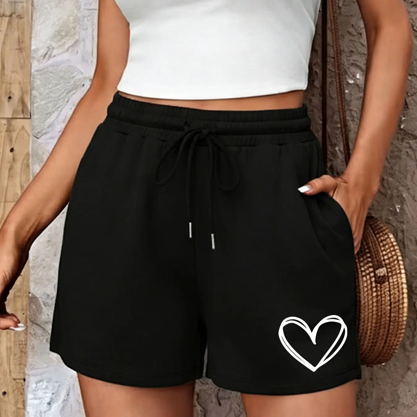 

Women's Summer Heart Print Shorts Elastic Waistband Sweat-wicking and Breathable Suitable for Sports Running and Fitness