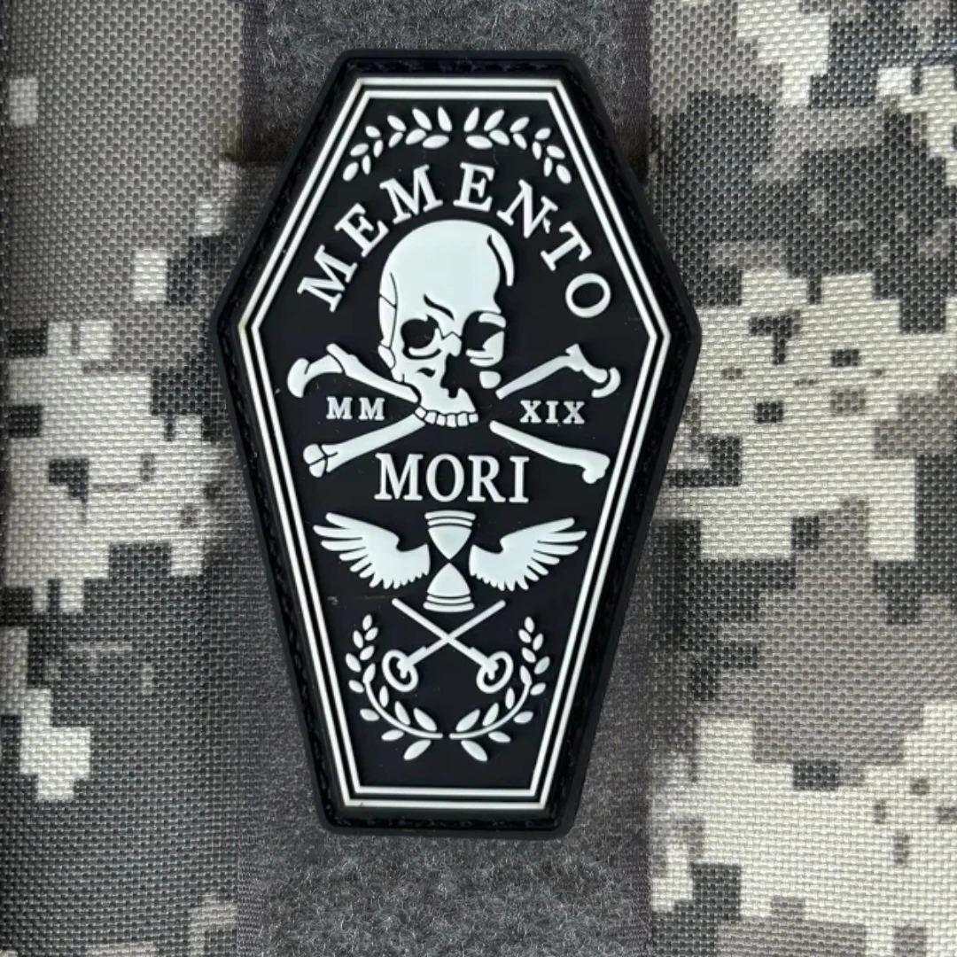 Memento Skull PVC Morale Badge Tactical Hook and Loop Patches for Clothing Military Armband Sticker Backpack Hats