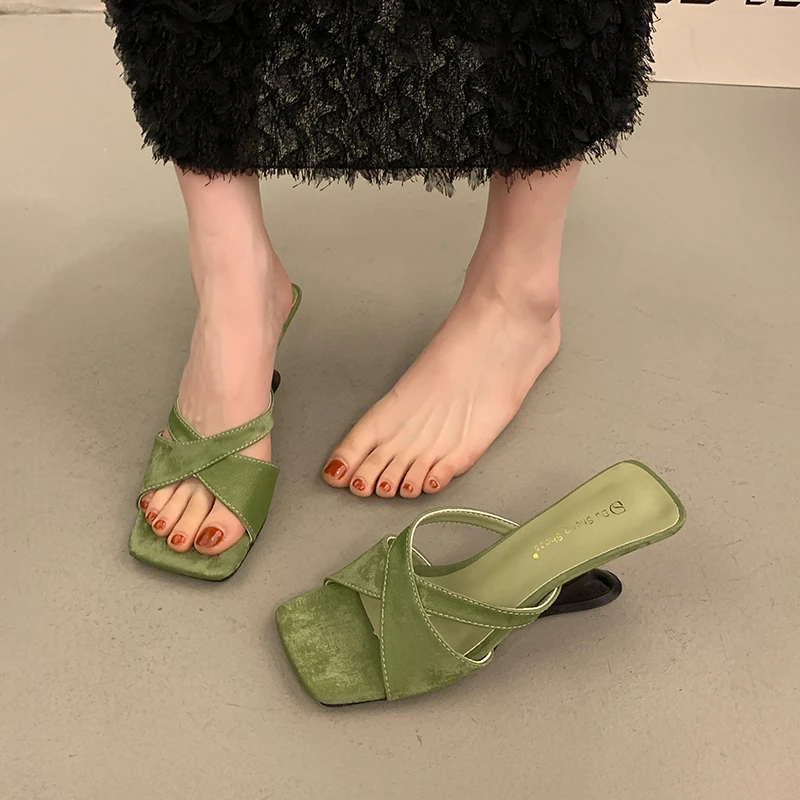 

Women's Square Open-toed Slippers 2025 Summer Cross-strap Designer Stiletto Heels Casual Outdoor High Quality Women's Slippers