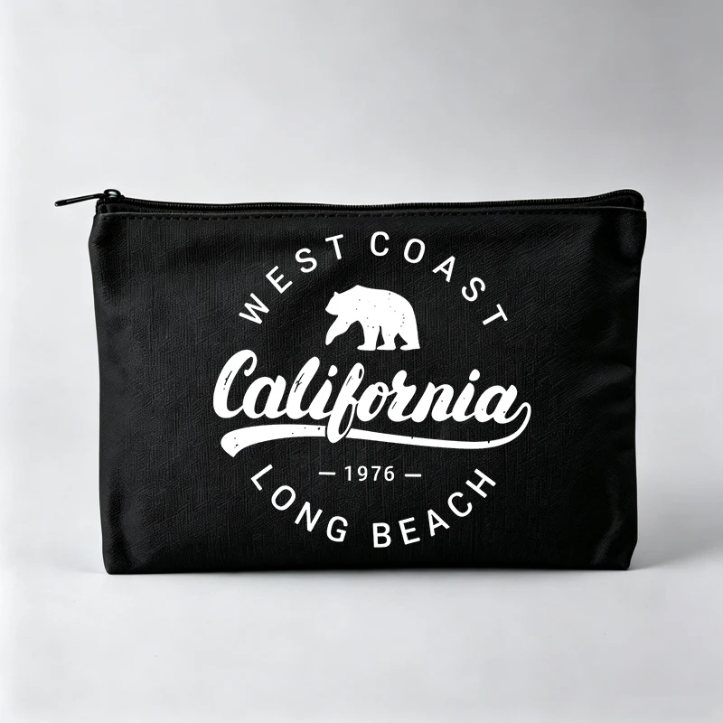 Women's Bear Graphic Makeup Bag with Typography Print, Vintage Style Cosmetic Pouch for Daily Use